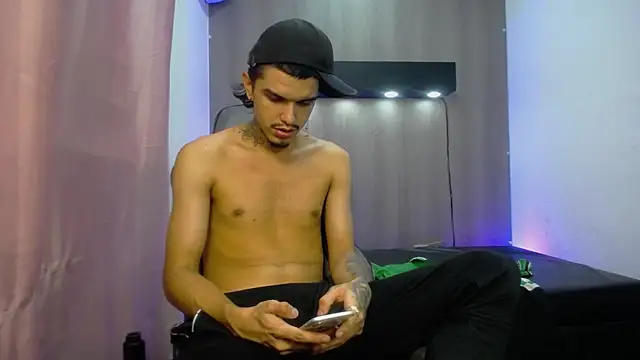 Tayson_Hot Live XXX Chat