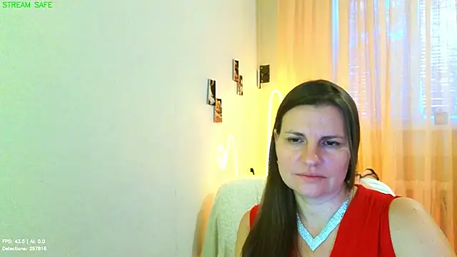 Mirabelle_Velvet Chat XXX in diretta