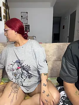 BomBomandAxell's Live XXX Chat