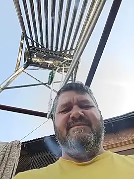 mariusSingur's Live XXX Chat