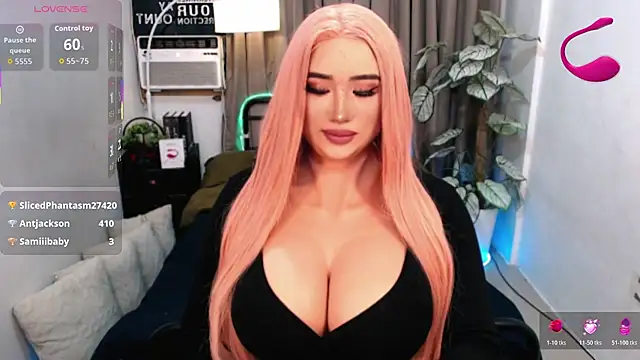 SASSYsavannahtsのライブXXXチャット