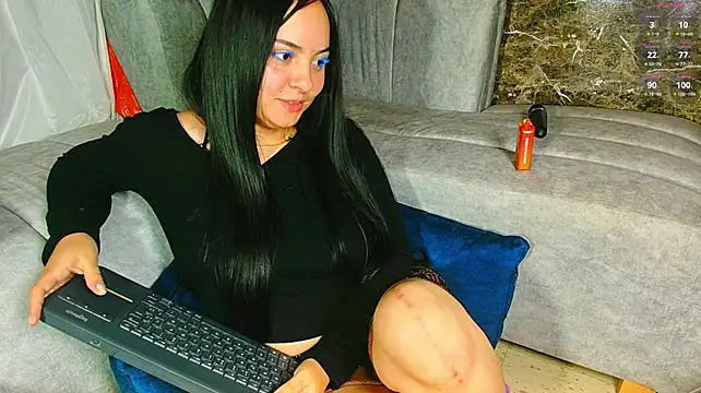 Anniecute__ Chat XXX in diretta