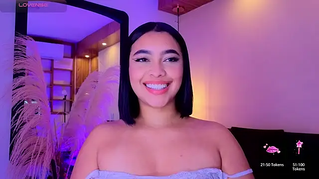 Chat +18 de Chloe_monroee ao vivo