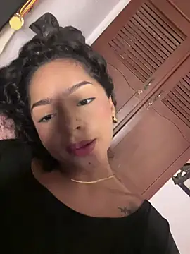 Evviiee_n Live XXX chat