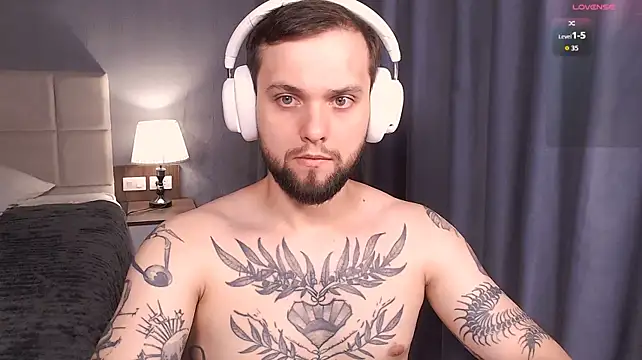 ChillyXOn Live XXX chat