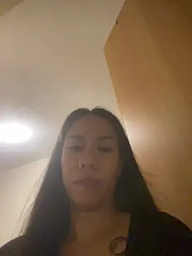 Czat XXX na żywo – MayMay33