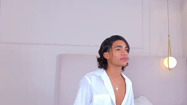AlanCuute – Naživo XXX chat