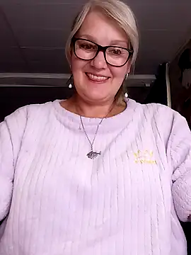 irinamaux's Live XXX Chat