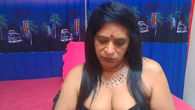 XXX chat uživo modela INDIANFUSION