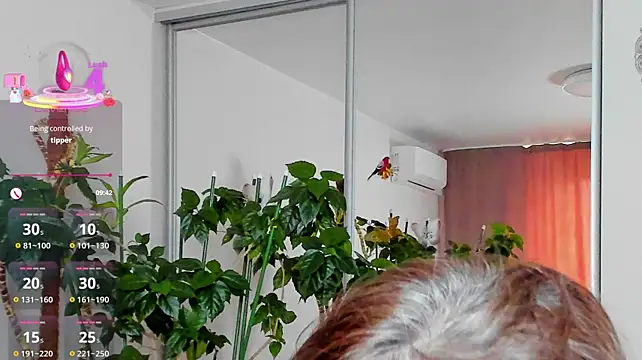 Chat XXX ao vivo de Briannaa_