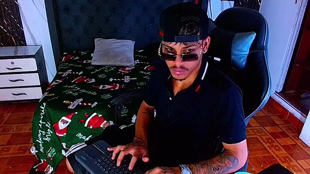 Angel_foxc13's Live XXX Chat