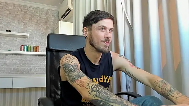 JonahShaw Live XXX-chat