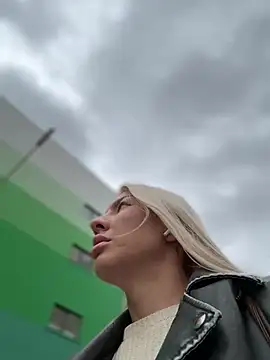 NewLale XXX чат на живо