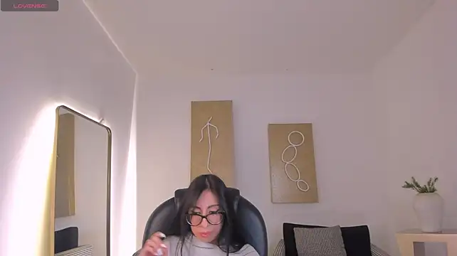 RachelCross Adlı Modelin Canlı XXX Sohbeti