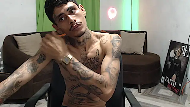 alpha_zom élő XXX-chatje