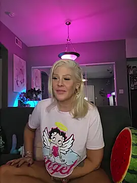 Lexi_Shocker Adlı Modelin Canlı XXX Sohbeti