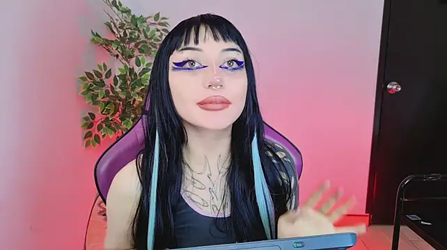 catipetite: απευθείας συνομιλία ΧΧΧ
