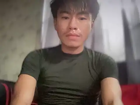 Chat +18 de Benevolent_XO_Marc ao vivo