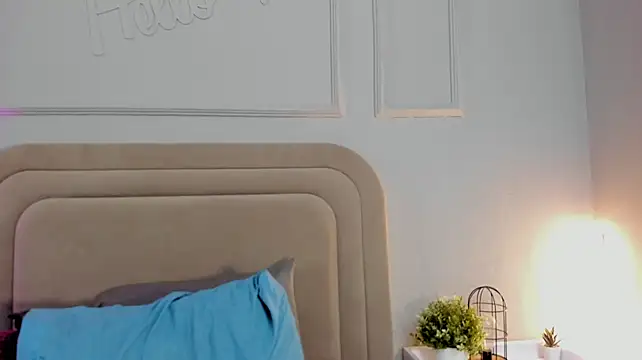 Kaylachannell 即時 XXX 聊天