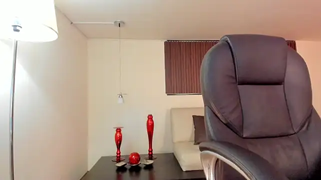 samii_live Adlı Modelin Canlı XXX Sohbeti