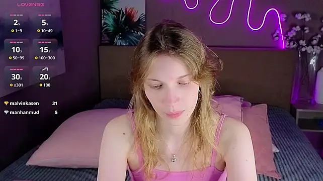 Emily_Cartex's Live Chat Room