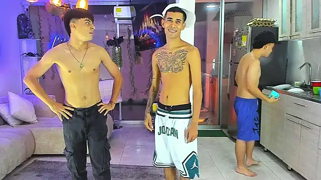 Houseofwarrios Live XXX-chat