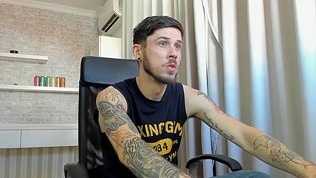 JonahShaw Live XXX Chat