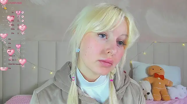 AdeleSilvy's Live Chat Room