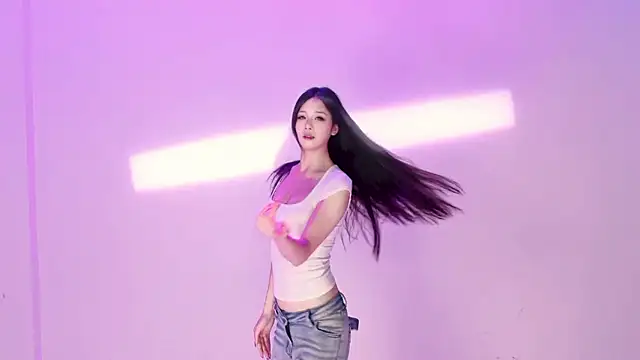 IVE-111 现场XXX聊天