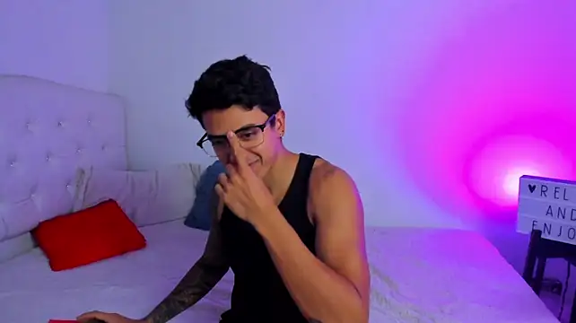 Živý XXX chat Caramelo_Bryan