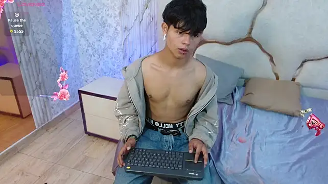 Deann_Tay élő XXX-chatje