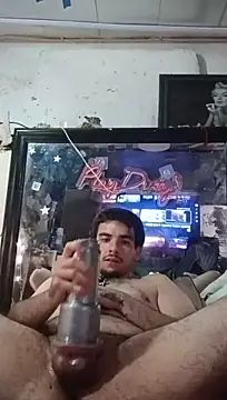 LAdaddy90011 XXX чат на живо