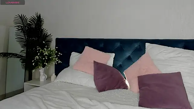 Chat +18 de MayaRaay ao vivo