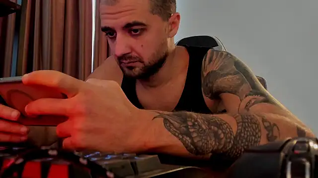 Chat XXX en directo de JamesMyerss
