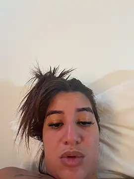 Little_Gaby_ Adlı Modelin Canlı XXX Sohbeti