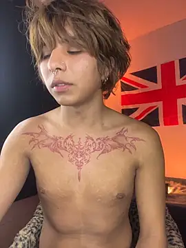Aronn_44 Chat XXX live