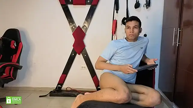 Živý XXX chat GoldenBoyDuo