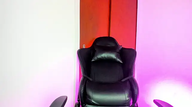צ'אט XXX בשידור חי של KayllaEvanss_