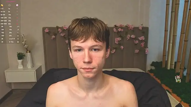 cuMte_boy Adlı Modelin Web Kamerası Şovu