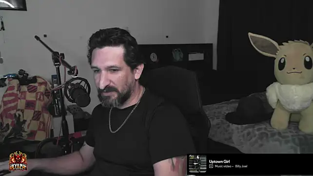 DevilPup75_: διαδικτυακό σόου στην κάμερα