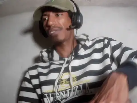 Živý XXX chat AlbertBigCock