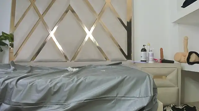 mitch_asm: απευθείας συνομιλία ΧΧΧ