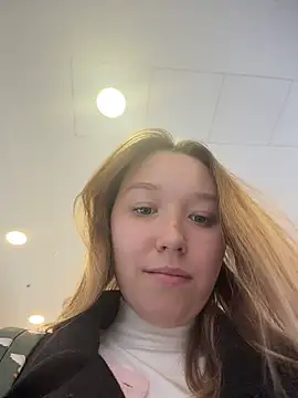 -NaughtyAngel- 即時 XXX 聊天