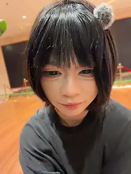 צ'אט XXX בשידור חי של MeimoDog