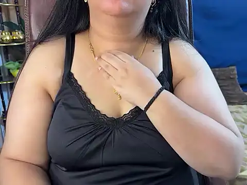 Curvy_Vincy4's Live XXX Chat