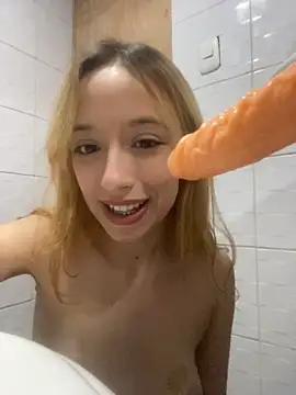 alanna__lover__ Adlı Modelin Web Kamerası Şovu