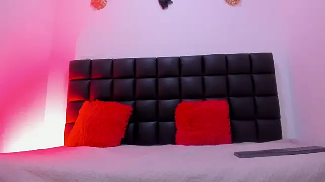 Chat XXX ao vivo de thekingcockboy