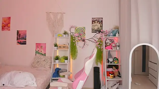 Chat +18 de Mia_WaterFall ao vivo