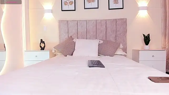 IM_EROSS Adlı Modelin Canlı XXX Sohbeti