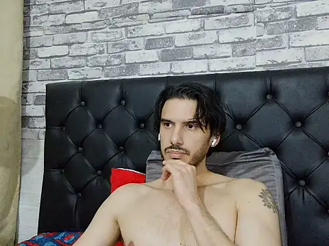 Онлайн чат XXX MrTyler667